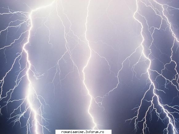 Cere o poza - sper k e buna :| eo vreau o poja cu sasuke shi - � Jocuri pe forum �